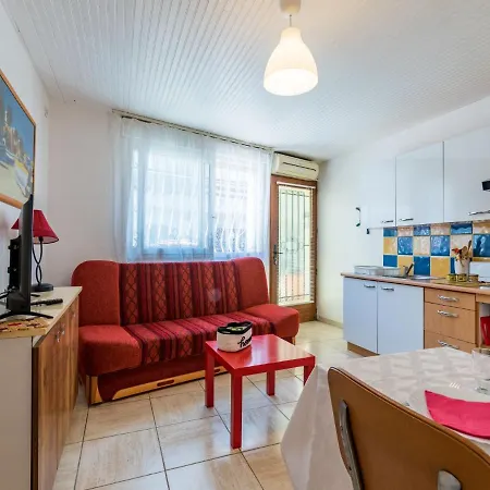 Studio Le Grec By Interhome لو غراو دو روا